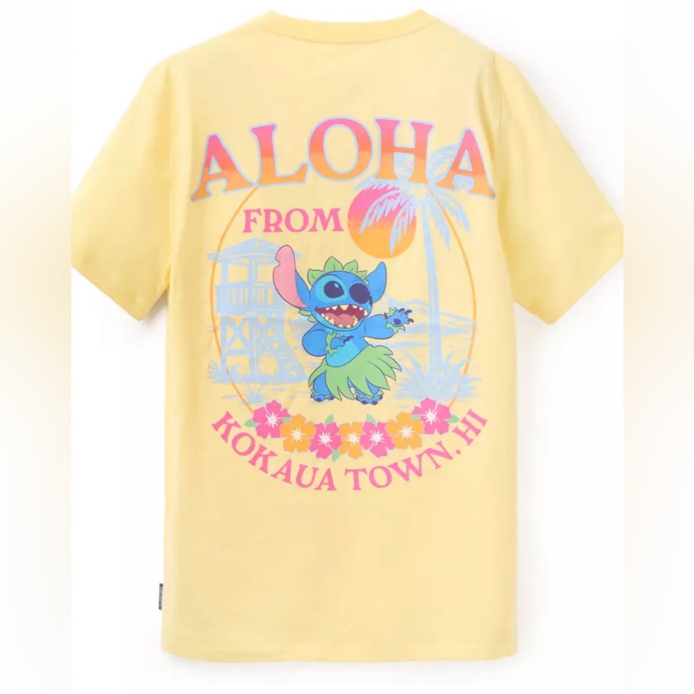 NWT Disney Lilo & Stitch Yellow Hawaiian T-shirt M